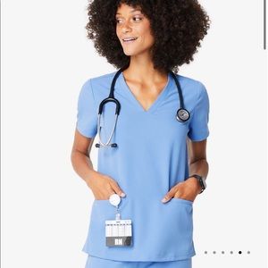 Figs Casma Three-pocket scrub top